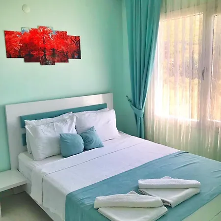 Nesa Apartmanhotel Kusadası