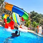 Nesa מלון דירות קוסדסי